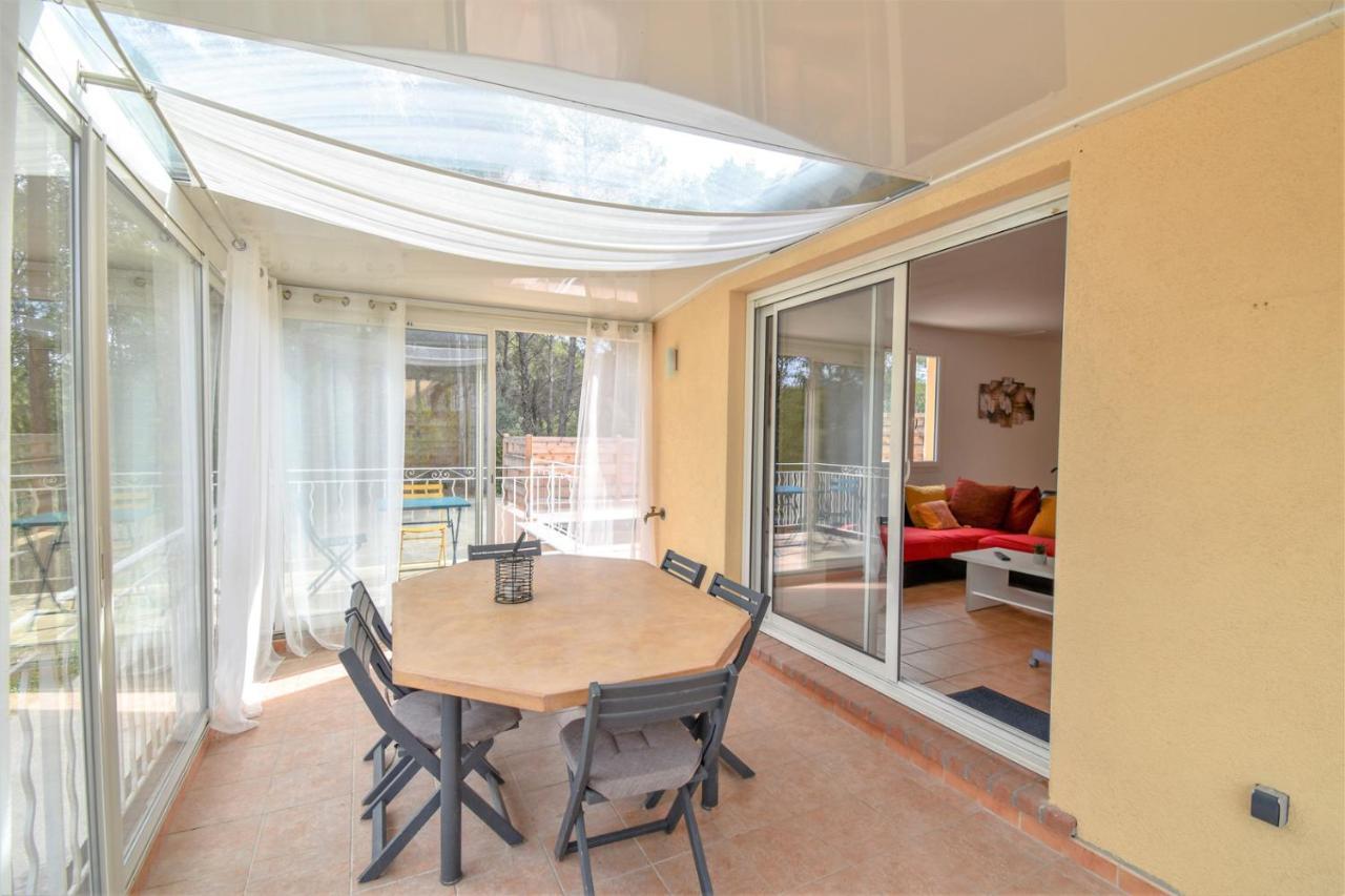 Charmante Maison Climatisee Avec Piscine Draguignan Exterior foto